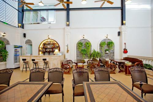 Th�i H� Luxury Hotel