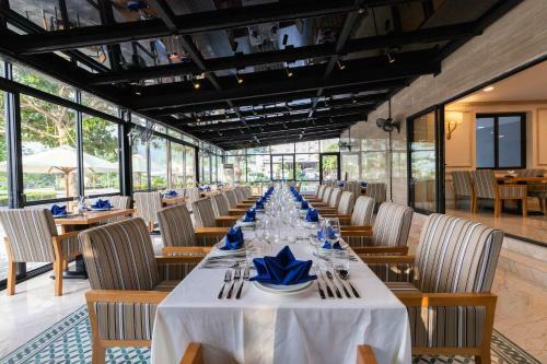 Marina Bay Con Dao Hotel