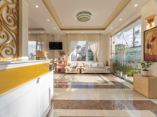 Aurora Hotel Dalat