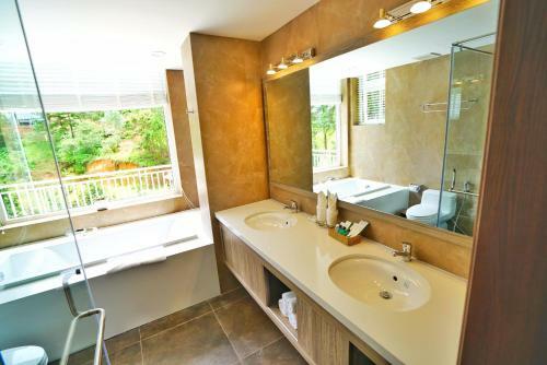 Hotel Lan Anh Village