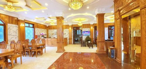 Dinh Loan Hotel