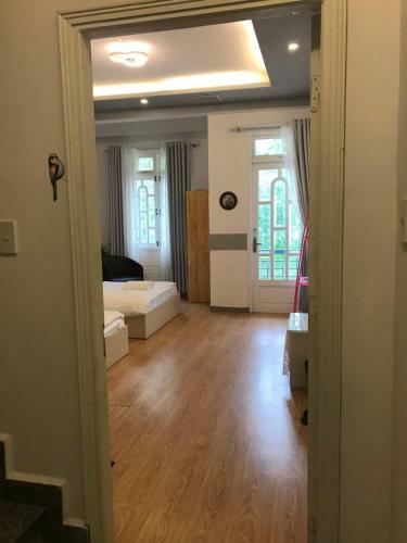 Hotel H� Linh