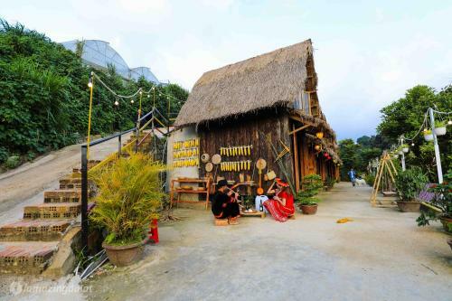 Lodge Chang's Village