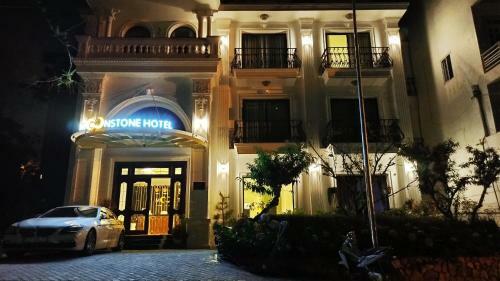 Moonstone Hotel Dalat