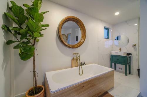 Hotel Lacasa May