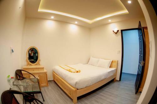 Phong Nguyet Hotel
