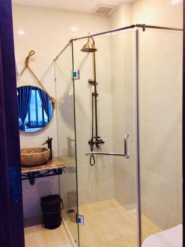 Tata ?� L?t Hotel