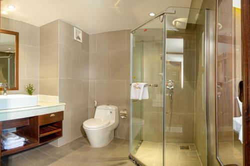Dong Duong Hotel & Suites