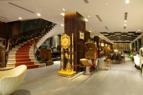 Dong Duong Hotel & Suites