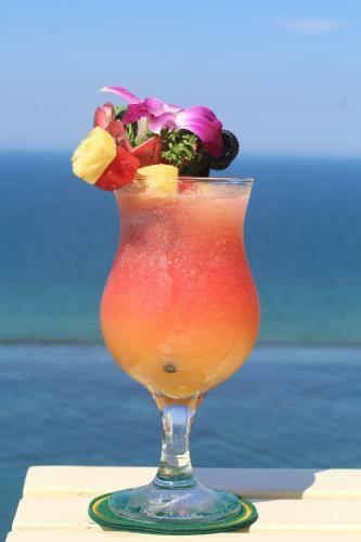 Santa Luxury Hotel