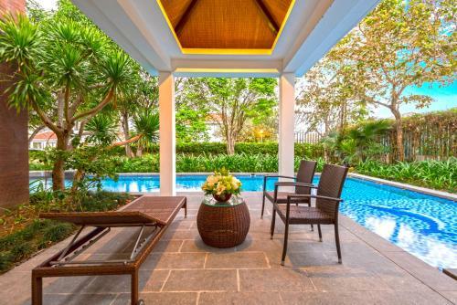 Danatrip Ocean View Villas Resort