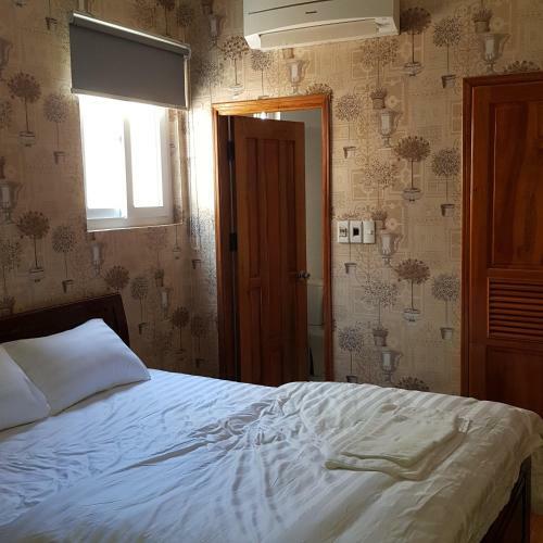 Rich Home Hotel
