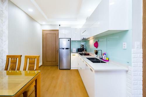 Tropical Sea Apartments