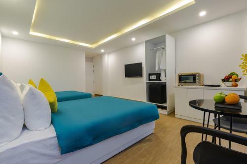 Lyn's Hotel & Apartment