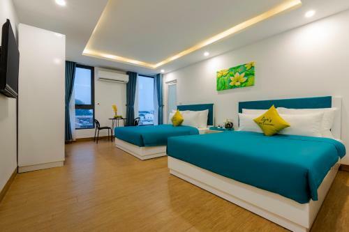 Lyn's Hotel & Apartment