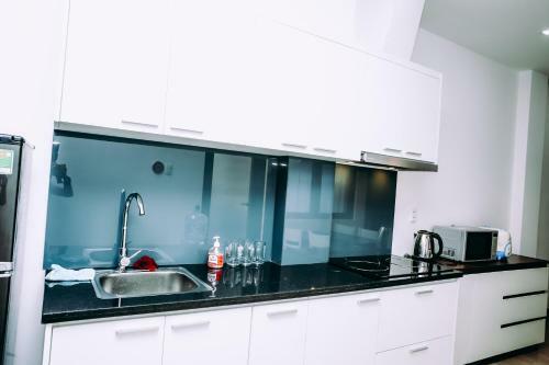 Cozy 2 Bedrooms Apartment Near Dragon Bridge