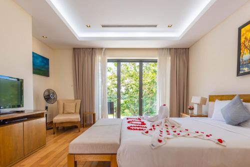 Sunny Beach Villa