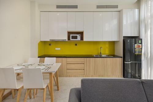 Sun River Hotel & Apartment