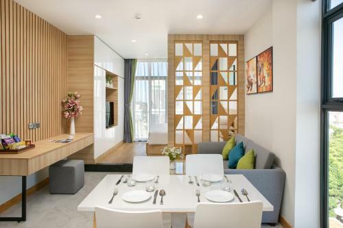 Sun River Hotel & Apartment