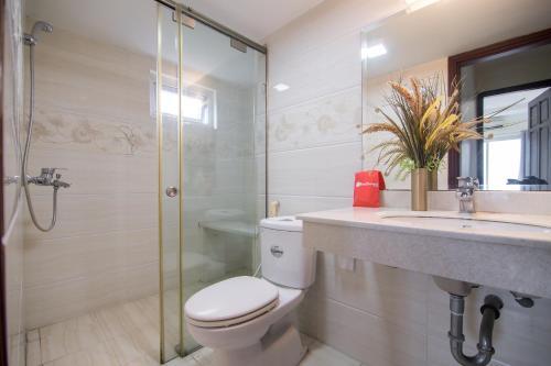 Hotel Reddoorz Plus Near Benh Vien 108