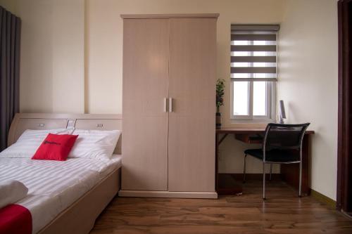 Hotel Reddoorz Plus Near Benh Vien 108