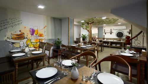 Ancient Lane Hotel