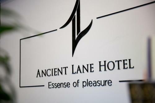 Ancient Lane Hotel
