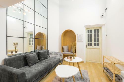 Ellogia Rusta Hotel - Managed By Hostesk