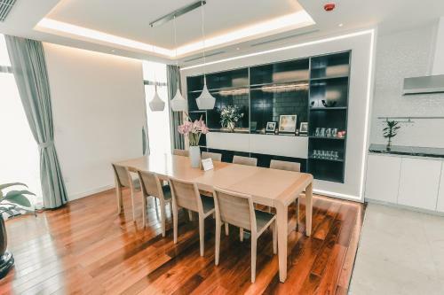Hnc Premier Hotel & Residences