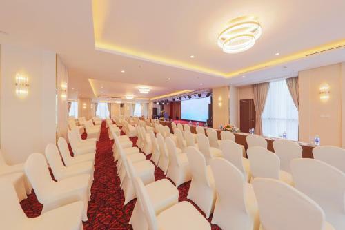 Hotel Grand Vista Hanoi