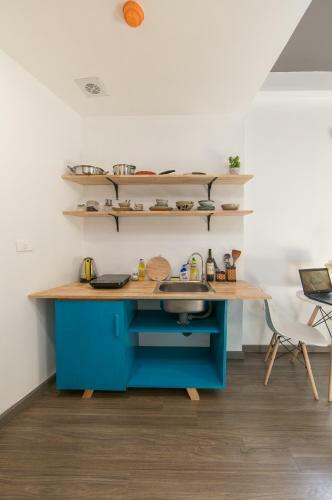 Hostal 6 Le Thanh Tong Building