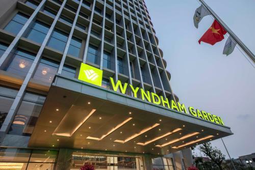 Hotel Wyndham Garden Hanoi