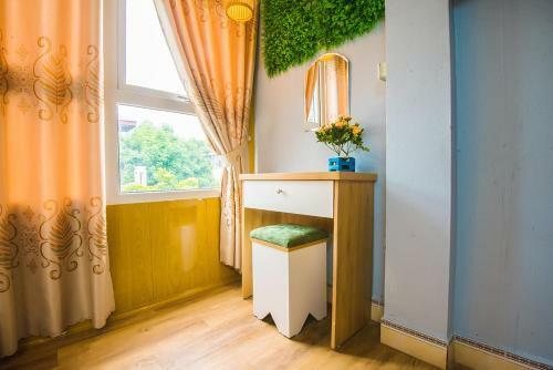 Victoria Home Travel