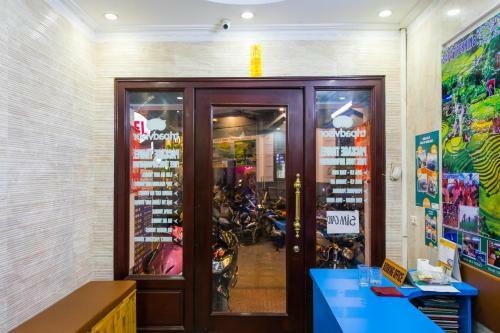 Hotel H?ng Gia Tu?