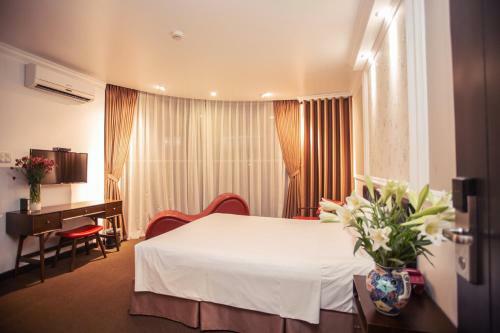 Dinh Hotel