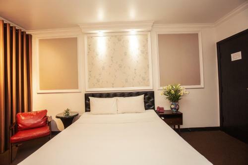 Dinh Hotel
