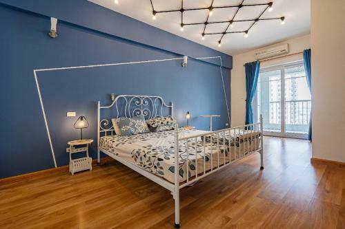 Aparta Service Apartment