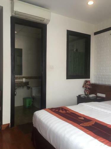 Hai Nam Luxury Hotel