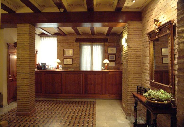 Hotel Ad Hoc Monumental