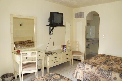 Hotel El Dorado Inn