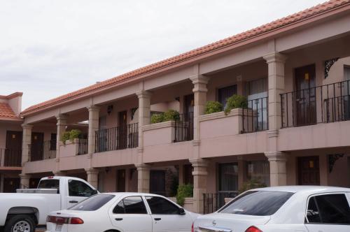 Hotel El Dorado Inn