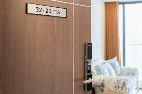 Luxury Apartment Vinhomes Skylake