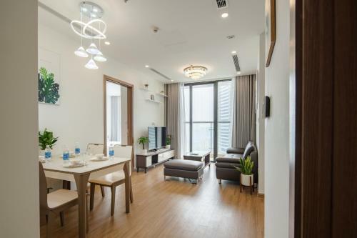 Luxury Apartment Vinhomes Skylake