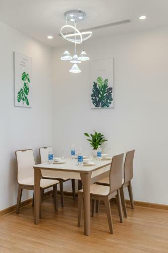 Luxury Apartment Vinhomes Skylake