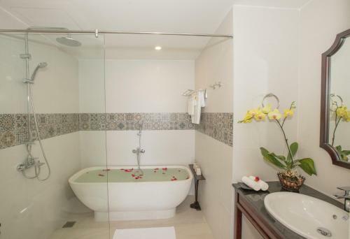 Roxana River Villa