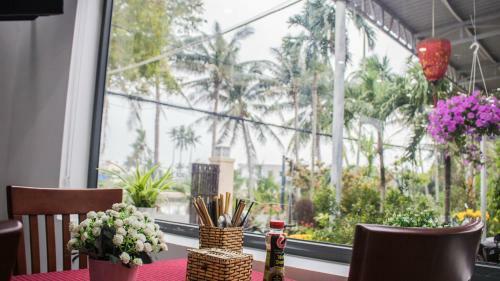 Hoi An Emerald Riverside Villa & Hotel