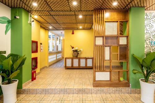 Triple Riverside Villa Hotel Hoian
