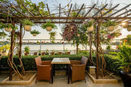 Triple Riverside Villa Hotel Hoian