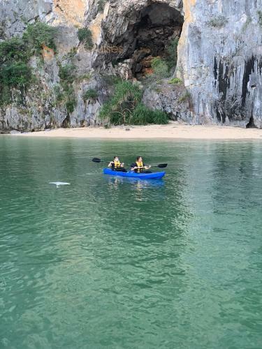 Sena Cruises - Wonder On Lan Ha Bay