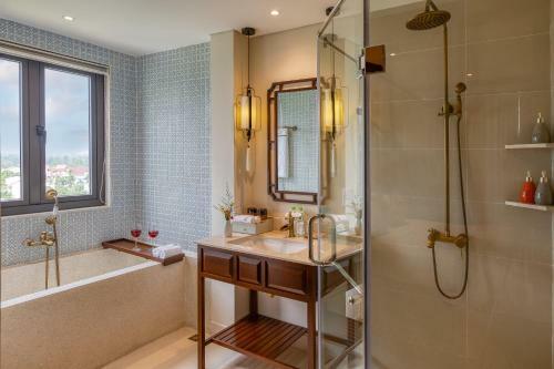 Cozy Savvy Boutique Hotel Hoi An